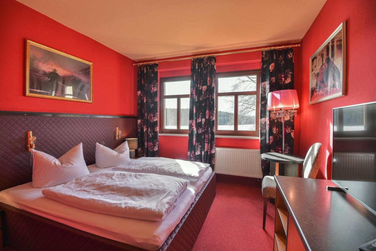 Riverdam Boutique Hotel Ильменау Экстерьер фото