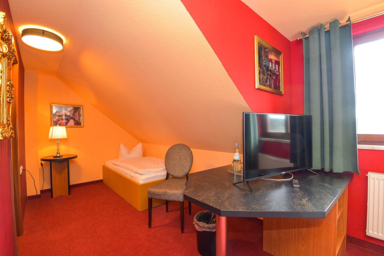 Riverdam Boutique Hotel Ильменау Экстерьер фото
